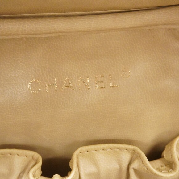 CHANEL Pink Caviar Leather Vanity Bag - Picture 5 of 16